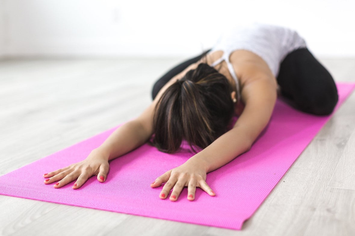 10 Tips to Make Your Yoga Mat Less Slippery – branded