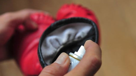 cleaning boxing gloves